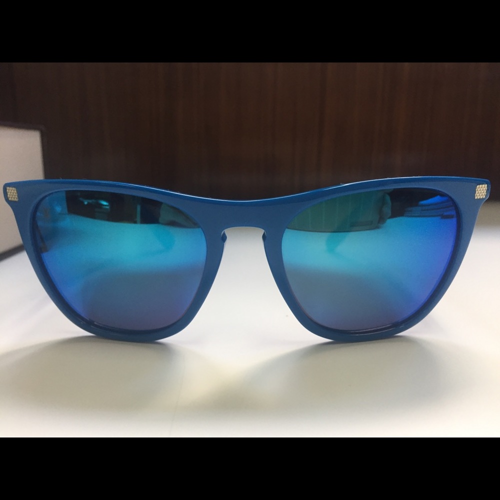 Louis Vuitton Authentic Porte Sunglasses